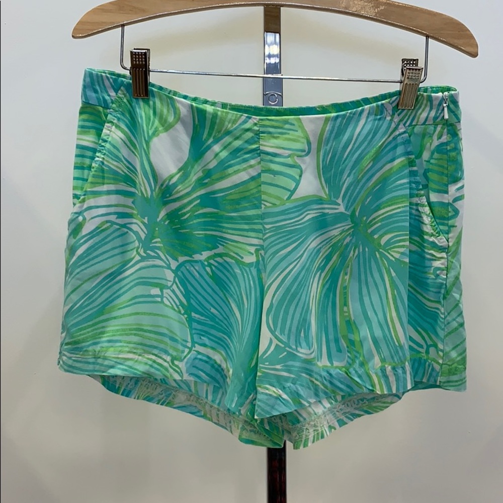 Lilly Pulitzer Jeannie short green sheen Pom frond